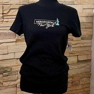 Aeropostale New York with Statue of Liberty!  Size M  NWT